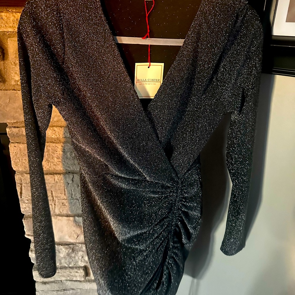 Beautiful dress for the holidays. Black tie event. Cocktail party.
